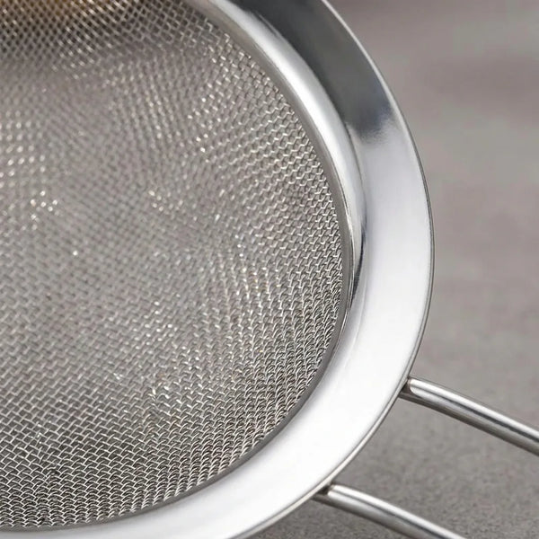 Fine Mesh Strainer Set - 4-Piece Stainless Steel - Quality Close-Up