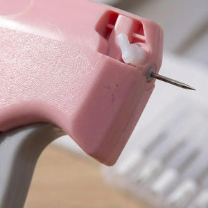 Instant Clothing Fix Tagging Gun - No-Sew Alterations Kit - Quality Close-Up